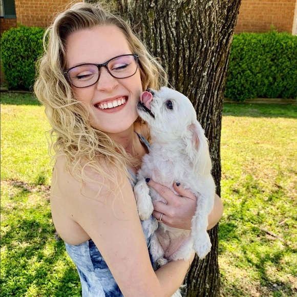 Meet your Posher, Paige - Picture 3 of 3